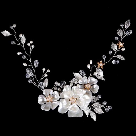 Romantic Floral Crystal and Pearl Vine Headdress - Picture 3 of 16